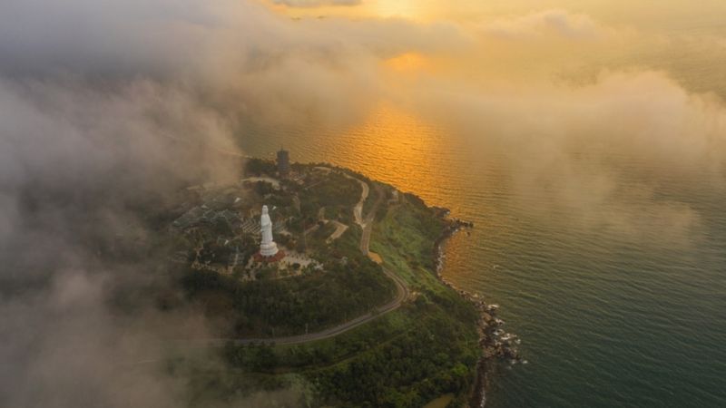 Son Tra Peninsula Da Nang