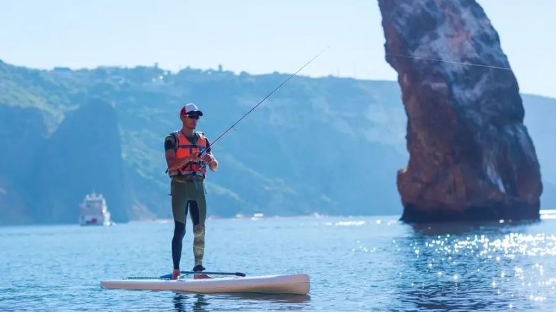 Explore Da Nang through Stand-Up Paddleboarding