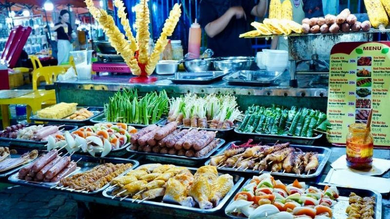 Son Tra Night Market