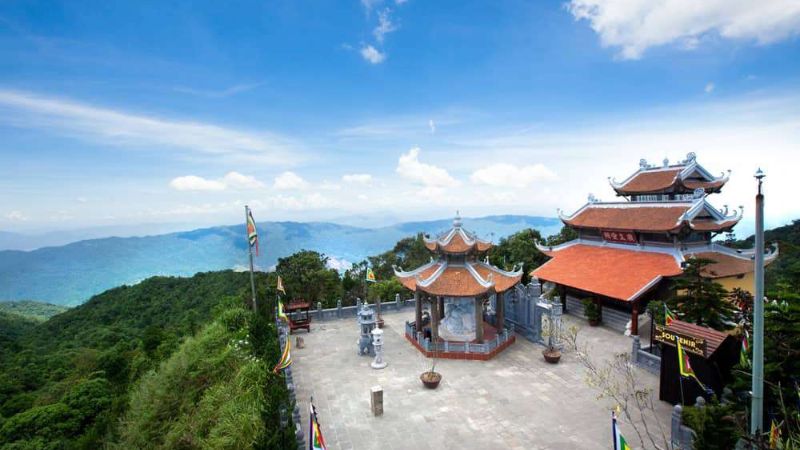 Linh Chua Linh Tu Temple at Ba Na Hills