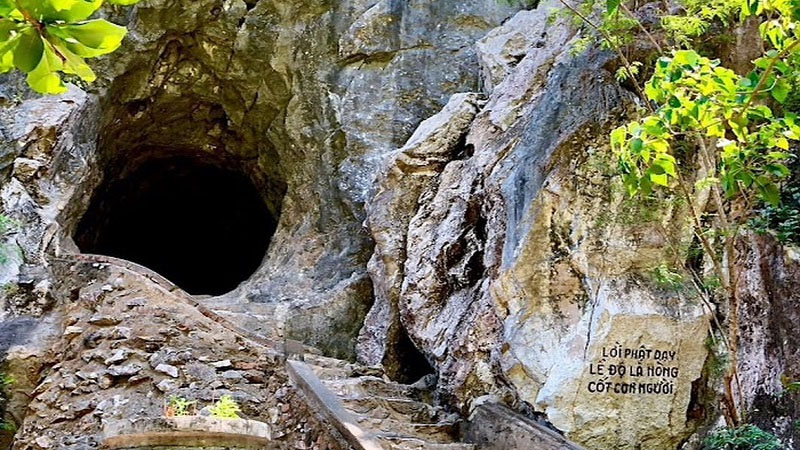 Hoa Nghiem Cave Da Nang
