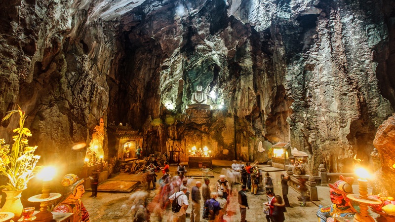 Hoa Nghiem Cave, Ngu Hanh Son