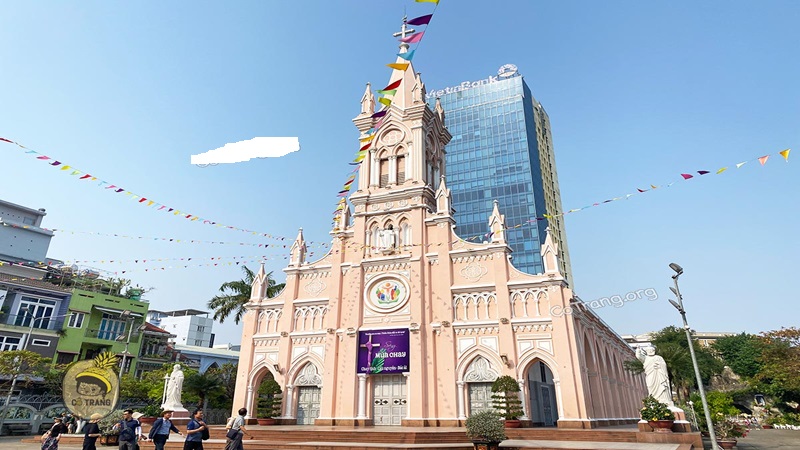 Da Nang’s Con Gà Church
