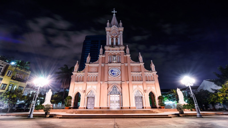 Da Nang’s Con Gà Church
