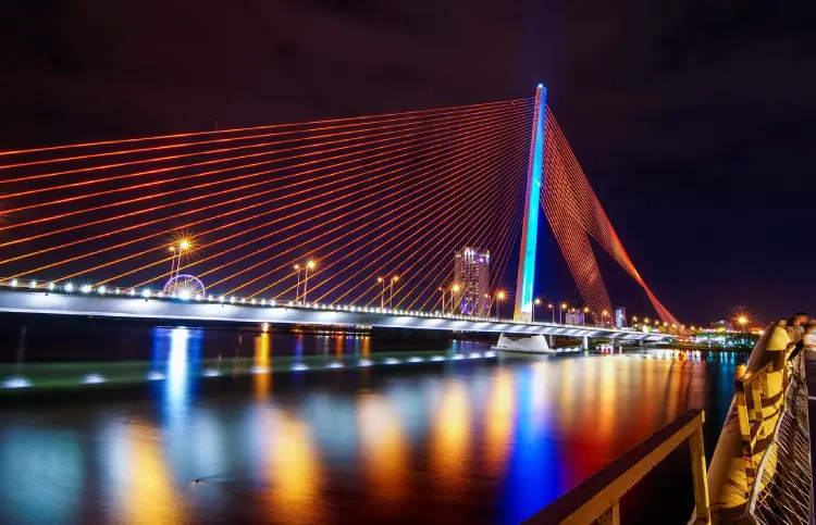 Tran Thi Ly Bridge is a modern bridge