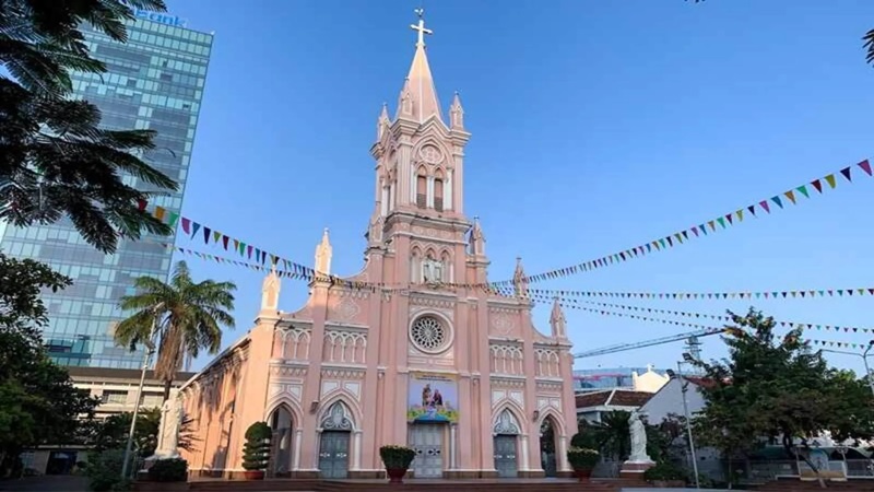 Da Nang’s Con Gà Church-A Remarkable Gothic Architectural Gem